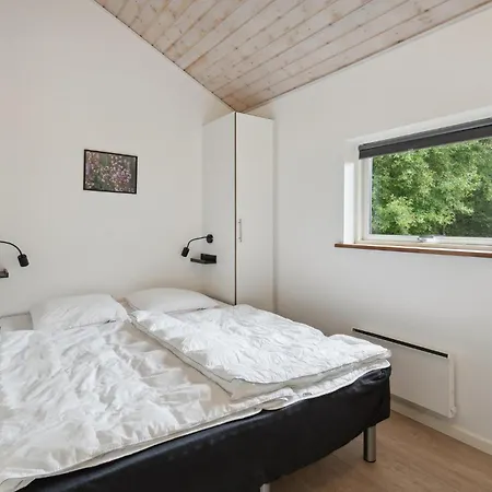 Cozy In Toftlund With Kitchen